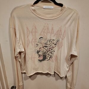 Daydreamer Women's Stacked Def Leppard Graphic Long Sleeve Cropped Tee Sz XS